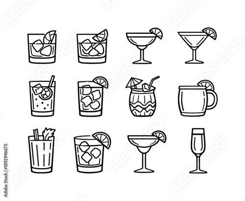 Classic Cocktail Icons. Party drinks. Line icon set of classic cocktails: old fashioned, negroni glass, whiskey sour, cosmopolitan, gin and tonic, long island
