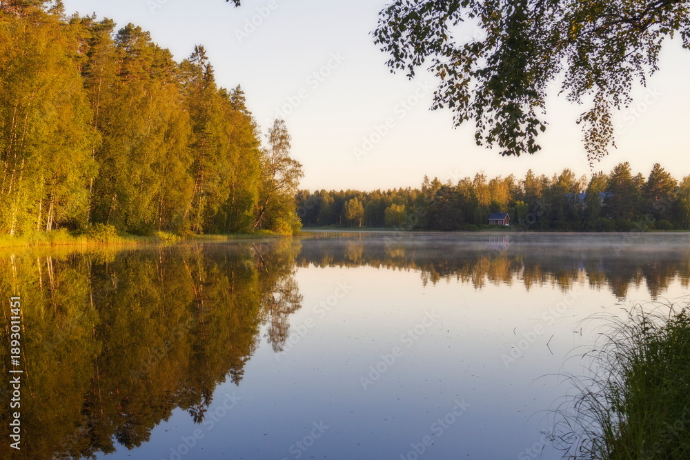 Obraz premium Lake at Sunrise