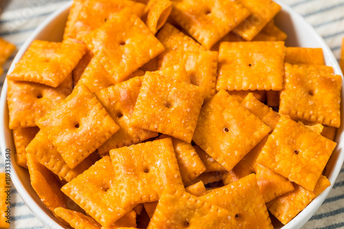Foto Savory Salty Cheese Cracker Squares