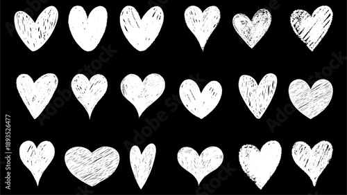 Set of vector hand drawn sketch hearts icon set. vector illustration