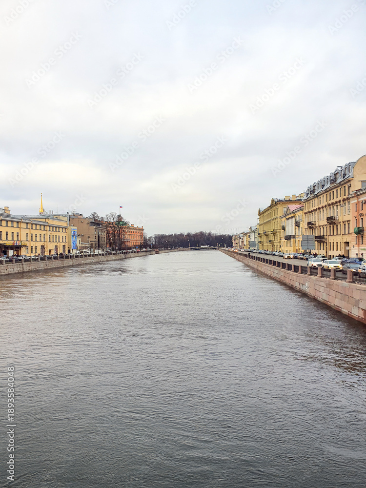 Fototapeta premium City river canal with historic buildings along embankments in Saint Petersburg