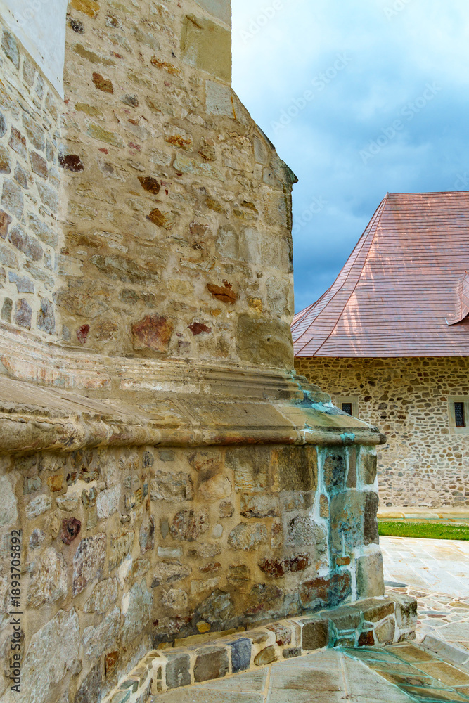 Obraz premium close up view of ancient stone wall and column as background