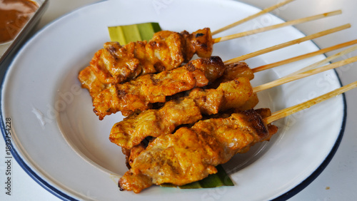 Photos Grilled pork satay with peanut sauce