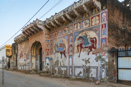 Frescoe painted haveli (mansion) in the small town of Alsisar in the Jhunjhunu district of the Shekhawati region of Rajasthan, India