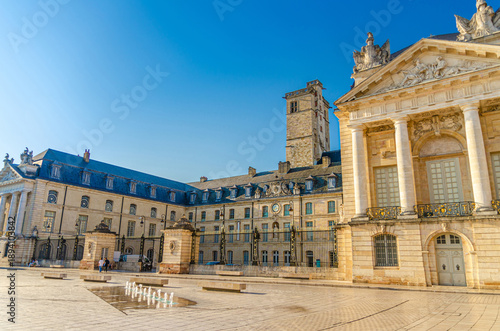 Bilde på lerret Palace of the Dukes and Estates of Burgundy with Tour Philippe le Bon tower buil