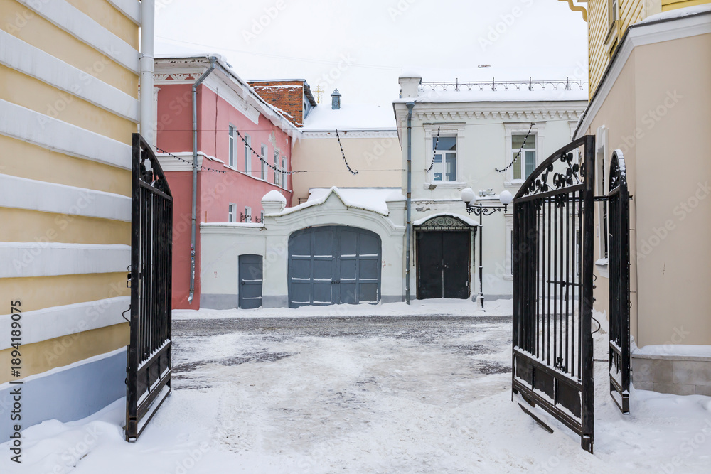 Ταπετσαρία street in the old town vladimir
