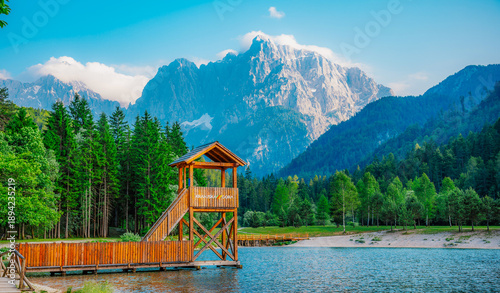 Tableau sur toile Jasna lake with mountains