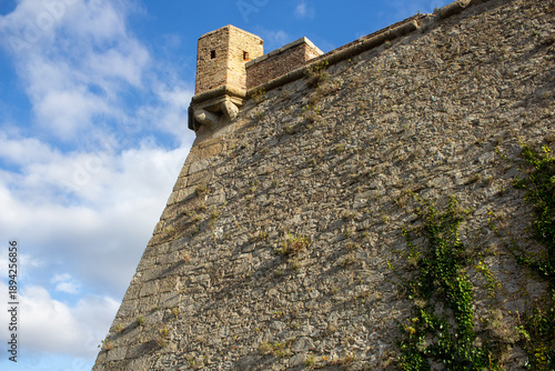 Wallpaper Mural échauguette au sommet du rempart du fort de Bellegarde Torontodigital.ca