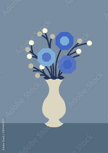 寒色系の花と花瓶