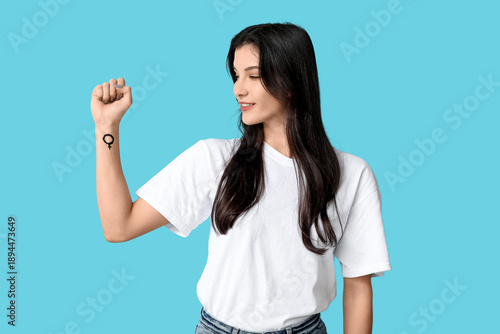 Young woman showing female ...