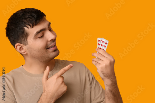 Young man pointing at blist...