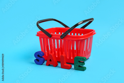 Small red shopping basket w...