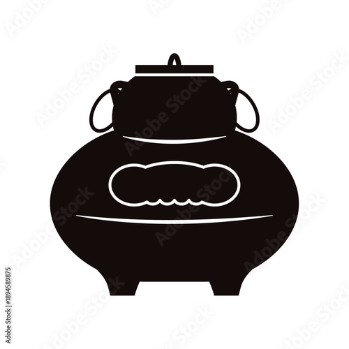 茶道具　シンプルな茶釜　モノクロ