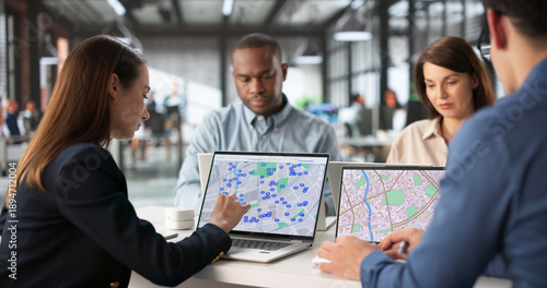 Φωτογραφία Real Estate Agent Developing Building Plots On Cadastre Map