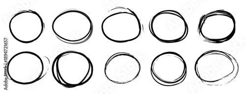 set of rough grunge circular hand drawn brush stroke icon 