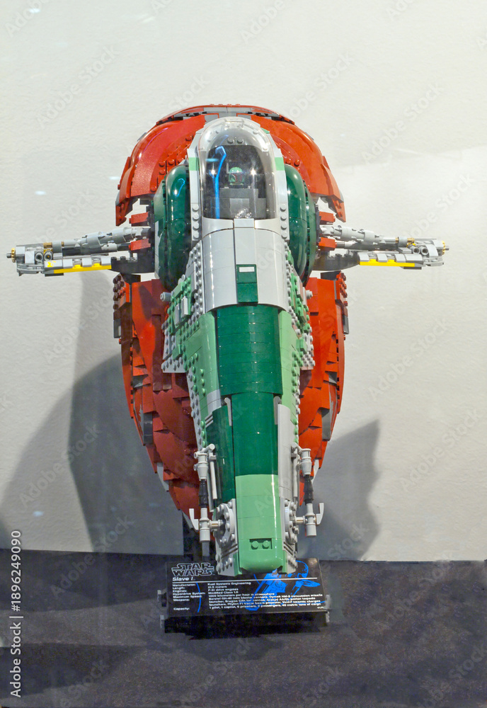 Fototapeta premium Star Wars Slave I Spaceship Model Display