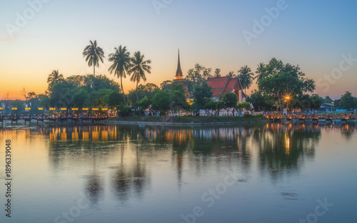 Obraz na plátně Morning Serenity at Wat Traphang Thong, Sukhothai Historical Park