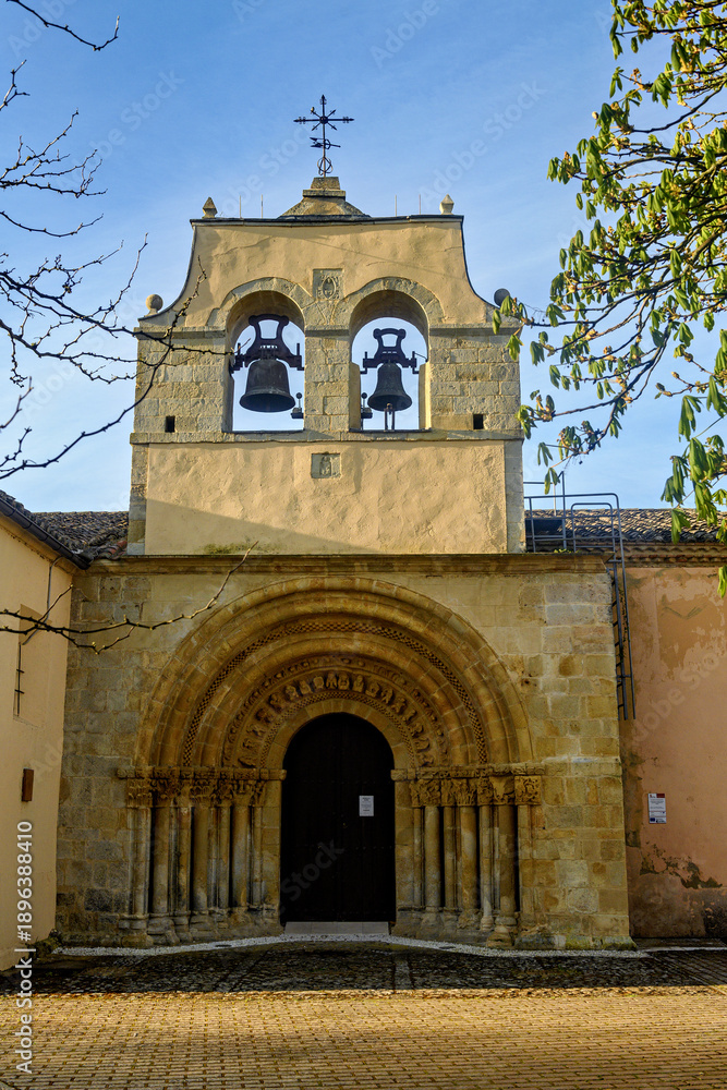 Fototapeta premium Romanesque entrance of San Pelayo Abbey in Arenillas de San Pelayo