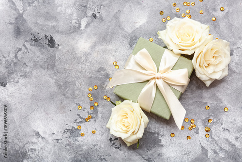 Composition with gift box, ...