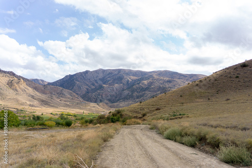 road to the mountains