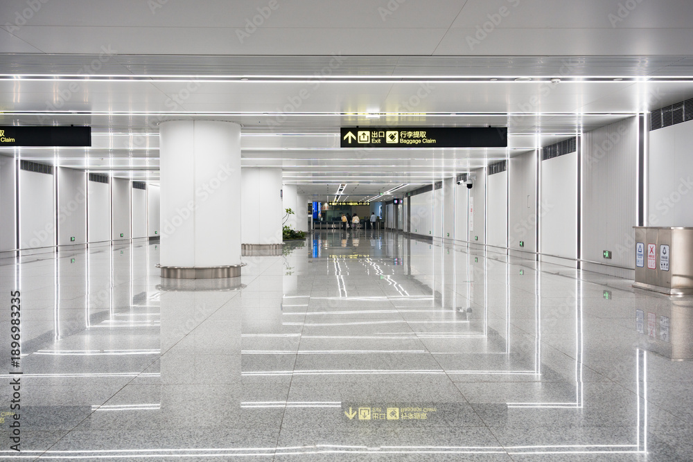 Naklejka premium Clean and modern metro transfer corridor