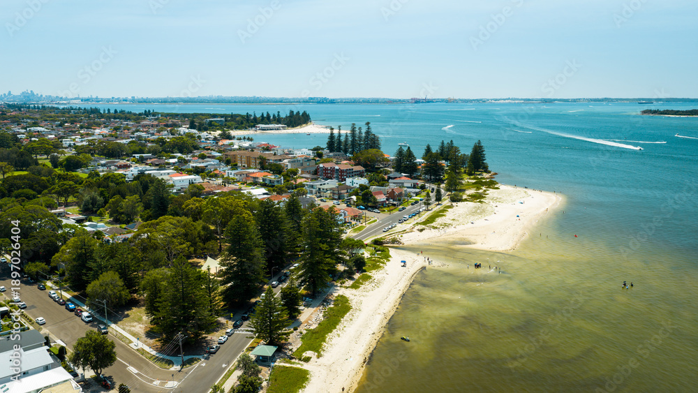 Obraz premium Relaxed summer atmosphere in Sans Souci with peaceful water and a quiet seaside setting