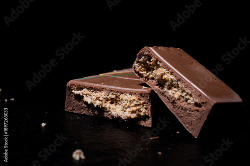 Schokolade. Tafelschokolade. Dubai Schokolade. Süßspeise.