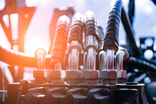 Connected hydraulic pressure pipes system of construction machinery