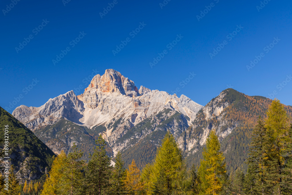 Fototapeta premium Monte Pelmo mountain in the Italian Dolomites during autumn