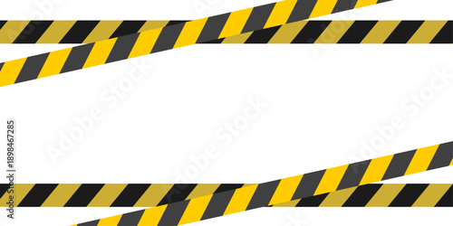 黒と黄色の斜めハザードストライプ傾斜フレーム 中央余白付きの警告・注意喚起バナー 工事現場風ベクター素材 透過対応,/Slanted Black and Yellow Diagonal Hazard Stripe Frame with Empty Center Warning Banner Vector Illustration Transparent Background
