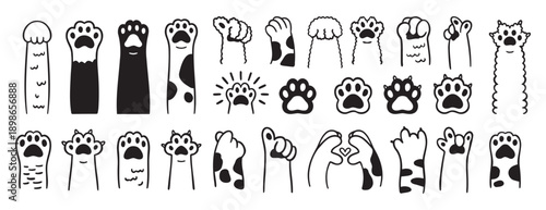 Paw doodle. cute cats paws hand drawn icon set. Outline drawing paws pet line clipart symbol collection