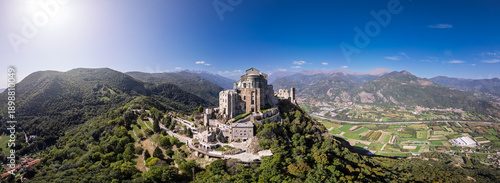 Foto Aerial view of the Sacra di San Michele at dawn, Piedmont, Italy