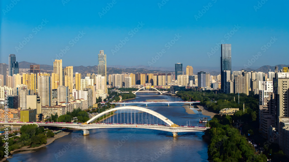 Fototapeta premium Lanzhou Yellow River Bridges and Urban Skyline