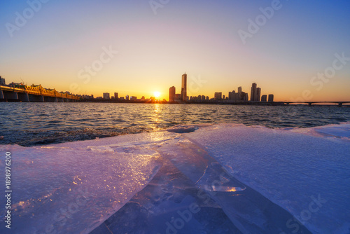 Wallpaper Mural Sunset at seoul city and Downtown skyline in Seoul; South Korea. Torontodigital.ca