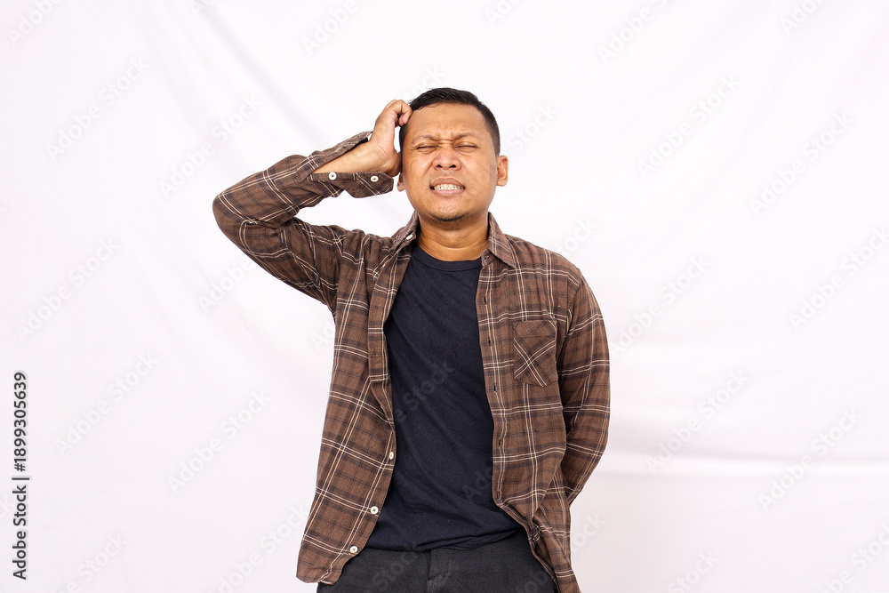 Fototapeta premium a man poses thinking a problem