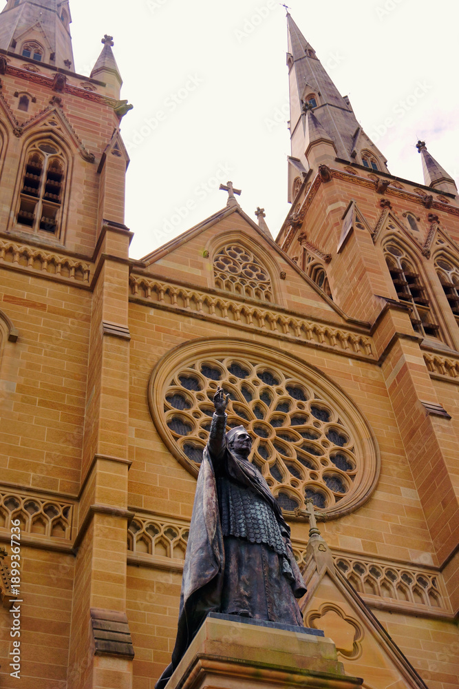 Fototapeta premium St Mary's Cathedral college Sydney