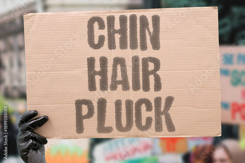 Φωτογραφία "Chin Hair Pluck" Isolated hairs manually removed