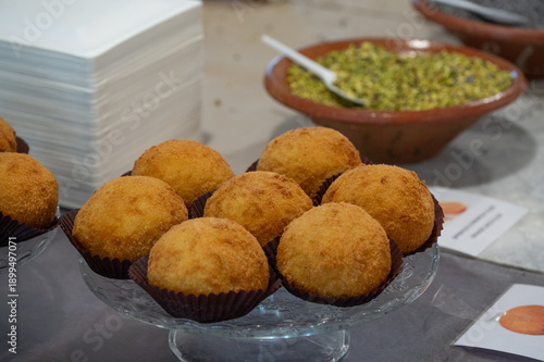 Wallpaper Mural Street food siciliano a Palermo Torontodigital.ca