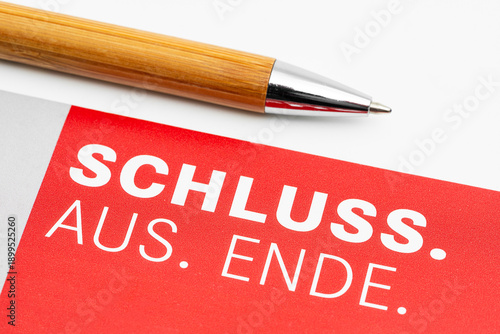 Foto Schluss. Aus. Ende.
