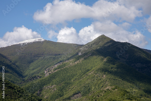 Monte Catria a inizio inverno