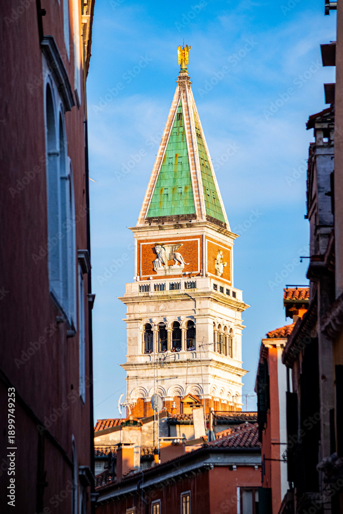 Fototapeta premium View of St. Mark's Square in Venice (Italy)