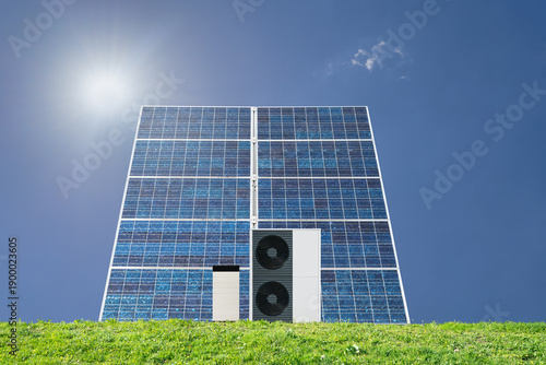 The photovoltaic system, heat pump and battery storage complement each other perfectly.