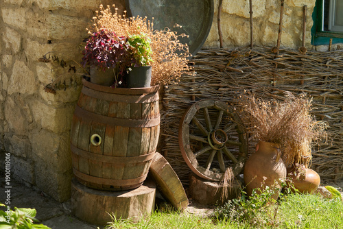 Fotografie Antique household items used in landscaping