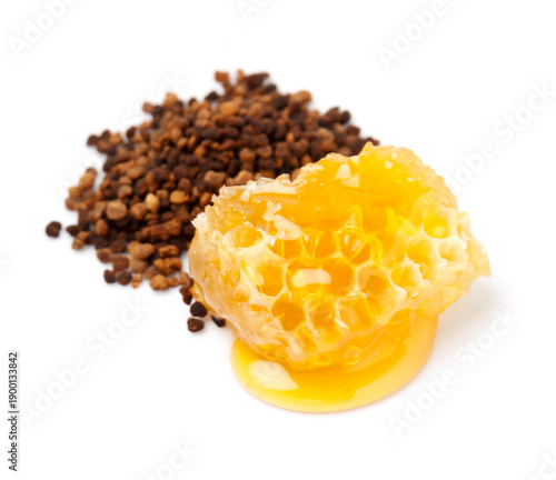 Honeycomb with pollen