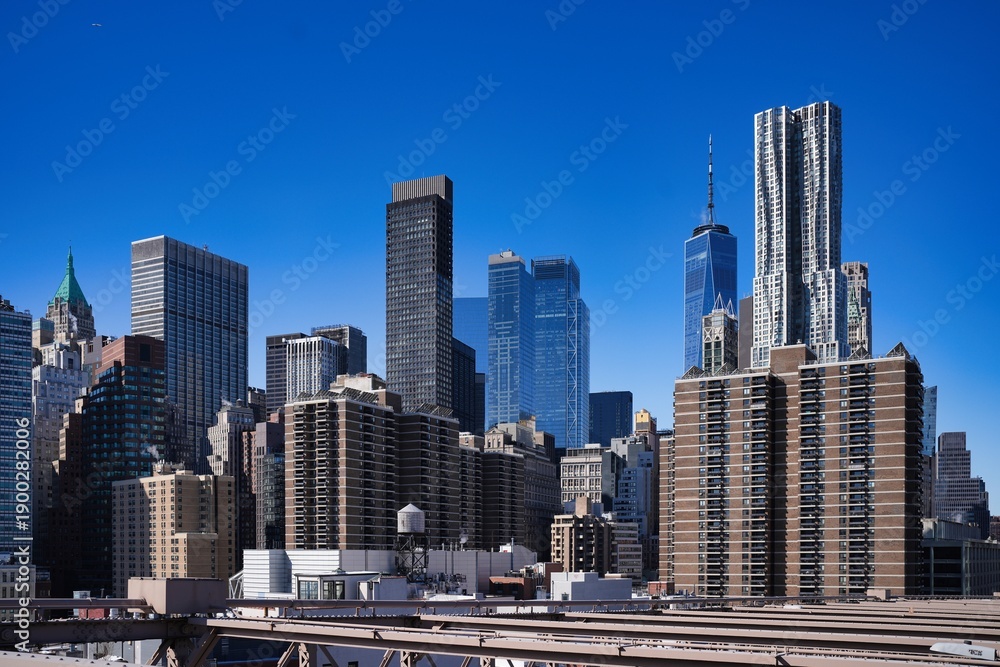 Obraz premium View of Lower Manhattan from the Brooklyn Bridge.