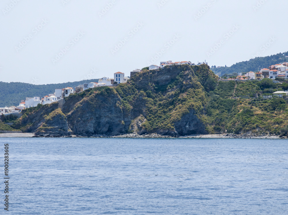 Fototapeta premium Coastline of Skopelos island, Sporades, Thessaly, Greece