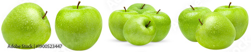 Fotografie vibrant green apples with fresh water droplets on a deep transparent background, highlighting healthy eating and freshness concept
