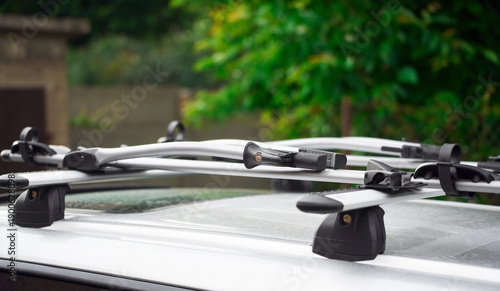 Bilde på lerret Car roof bike rack ready for a new adventure