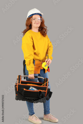Female construction worker ...