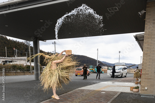 宮城の来訪神行事米川の水かぶり神様の所業